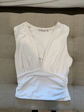 Abercrombie & Fitch White V-Neck Ruched Waist Tank Top